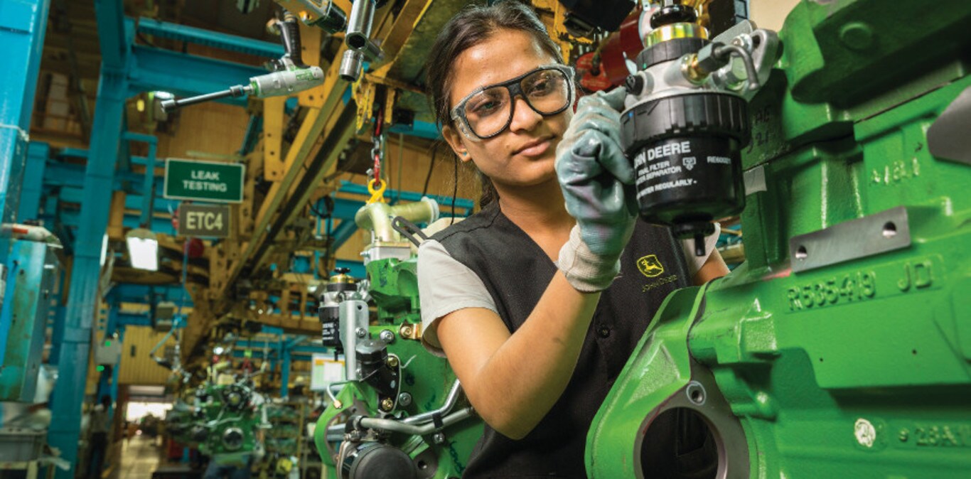 Workplace Safety | Citizenship and Sustainability | John Deere LU