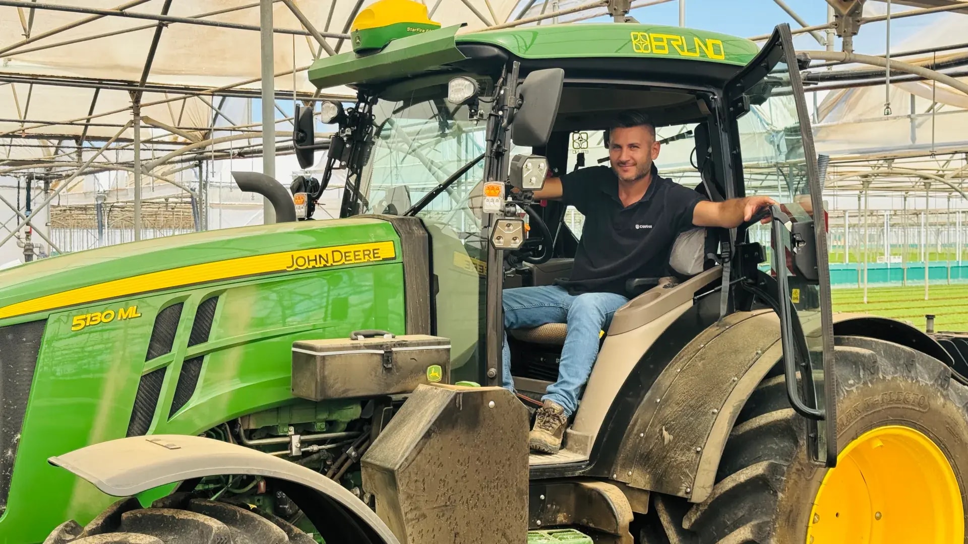 Vom Zeitungsausschnitt zu fünfzehn John Deere Traktoren