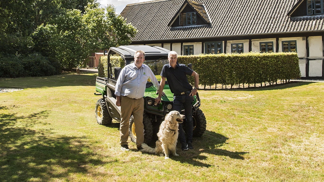 Gewerbliche Mäharbeiten, Gator, Vertriebspartner, Kunde, Garten