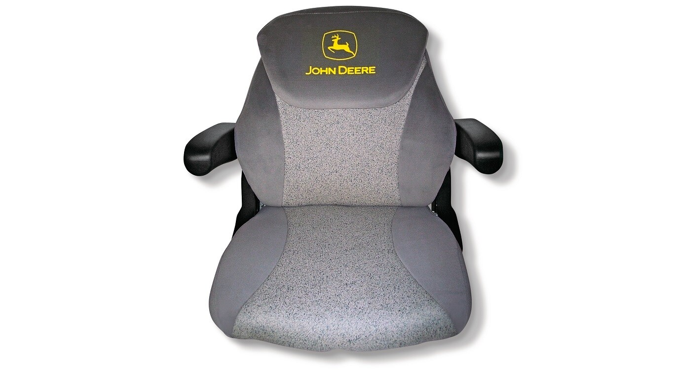 https://www.deere.lu/assets/images/region-2/parts-and-service/agriculture-parts/Seatcover_06810.jpg