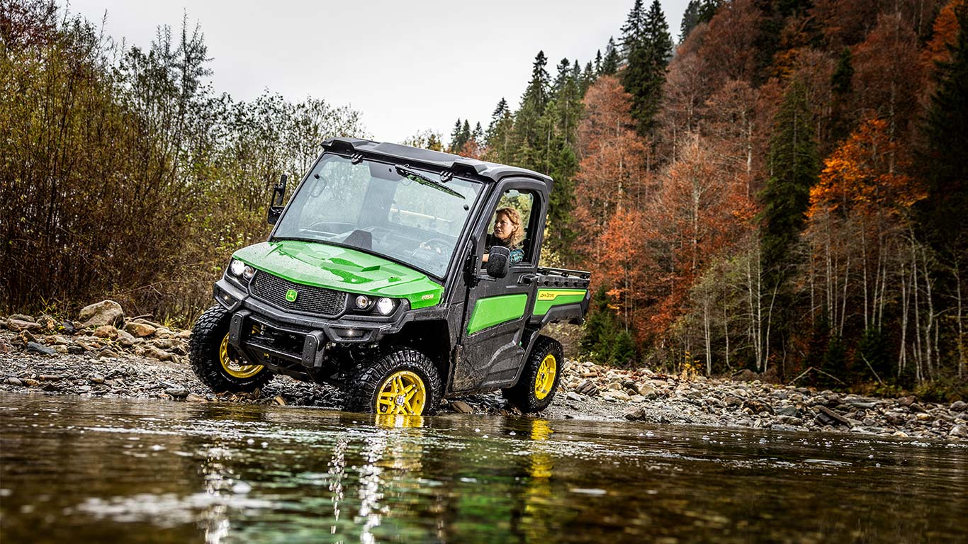 Gator Nutzfahrzeuge, XUV865M, Einzelradaufhängung vorn und hinten
