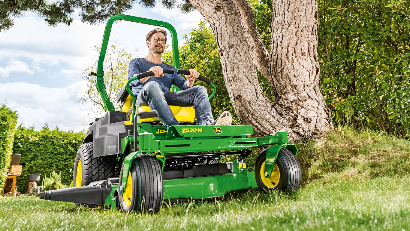 Ztrak Commercial Zero Turn Mowers Z345R Field
