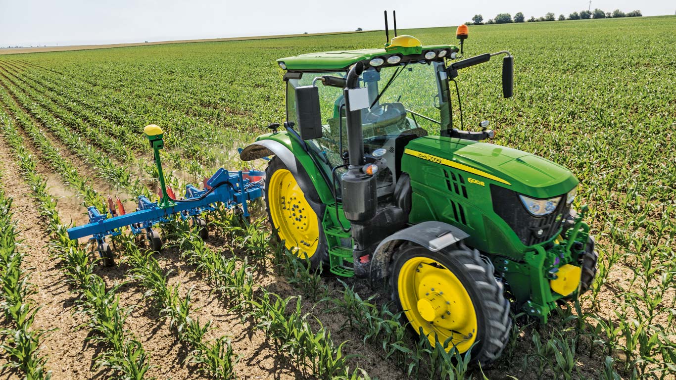 Im Traktor integrierte John Deere Active Implement Guidance™
